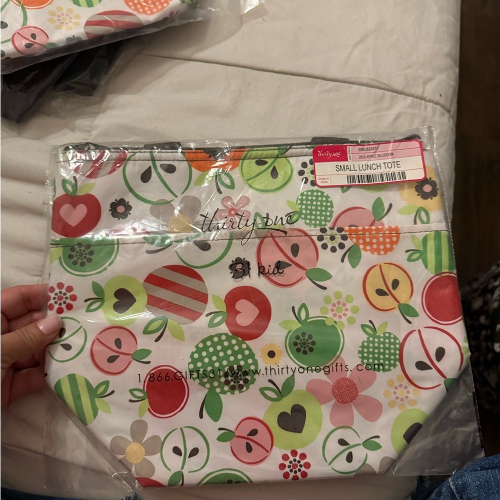 Thirty-One Small Lunch Tote with Colorful Fruit Design